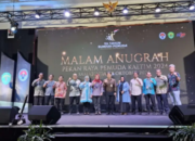 Acara Meriah di Samarinda: Penghargaan untuk Pemuda Kaltim Diserahkan dengan Penuh Kehormatan